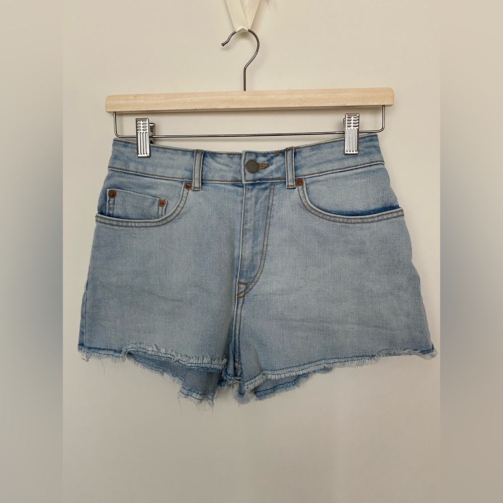 Roxy ‘Kissing The Swell’ denim shorts - Picture 2 of 3
